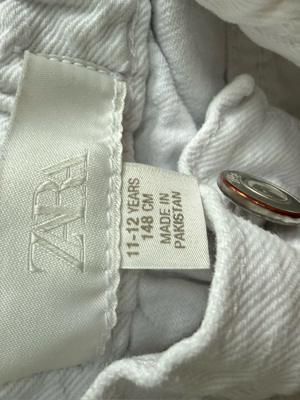 ZARA Girls White Distressed Denim Shorts 11/12